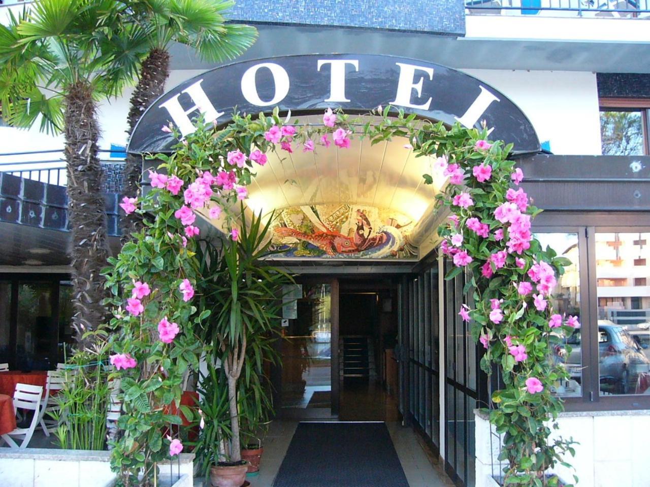 Hotel Serena Grado Exterior foto